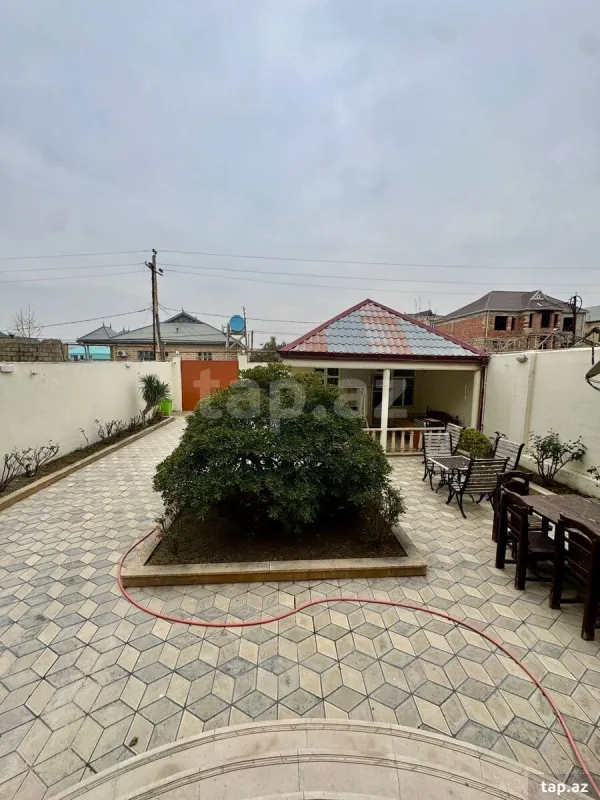 Kirayə verilir 6 otaqlı həyət evi