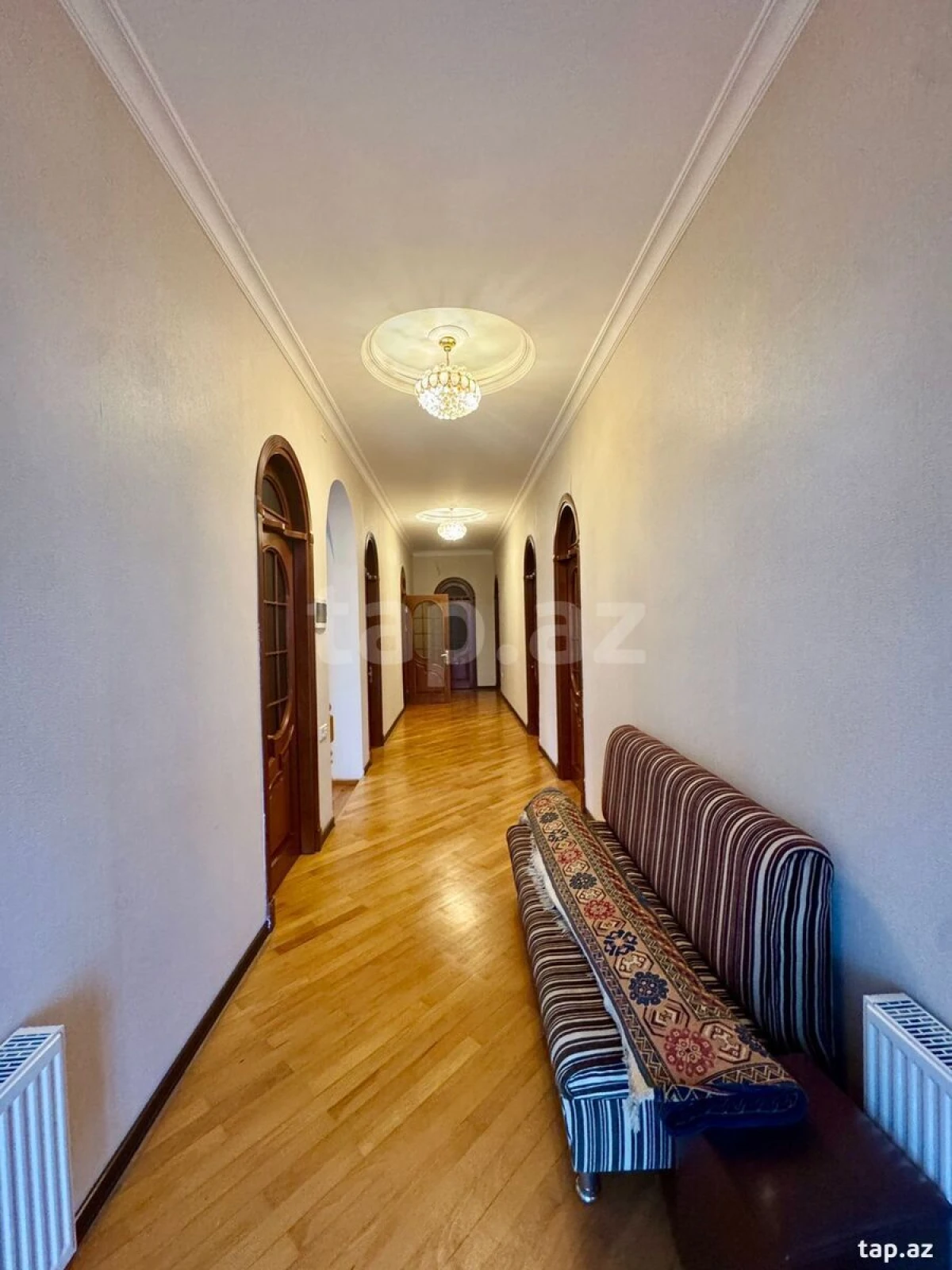 Kirayə verilir 6 otaqlı həyət evi