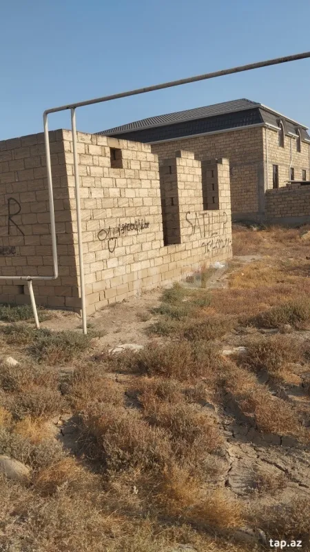 Satılır 4 otaqlı həyət evi