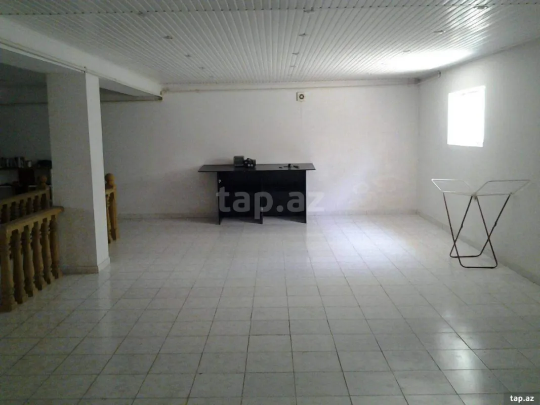 Kirayə verilir 7 otaqlı həyət evi 500 m²