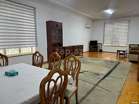 Kirayə verilir 7 otaqlı həyət evi 500 m²