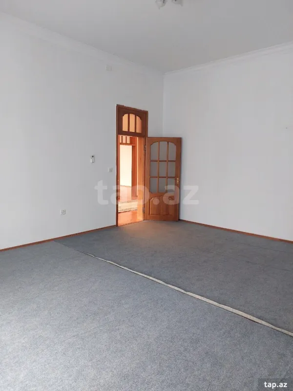 Kirayə verilir 7 otaqlı həyət evi 500 m²