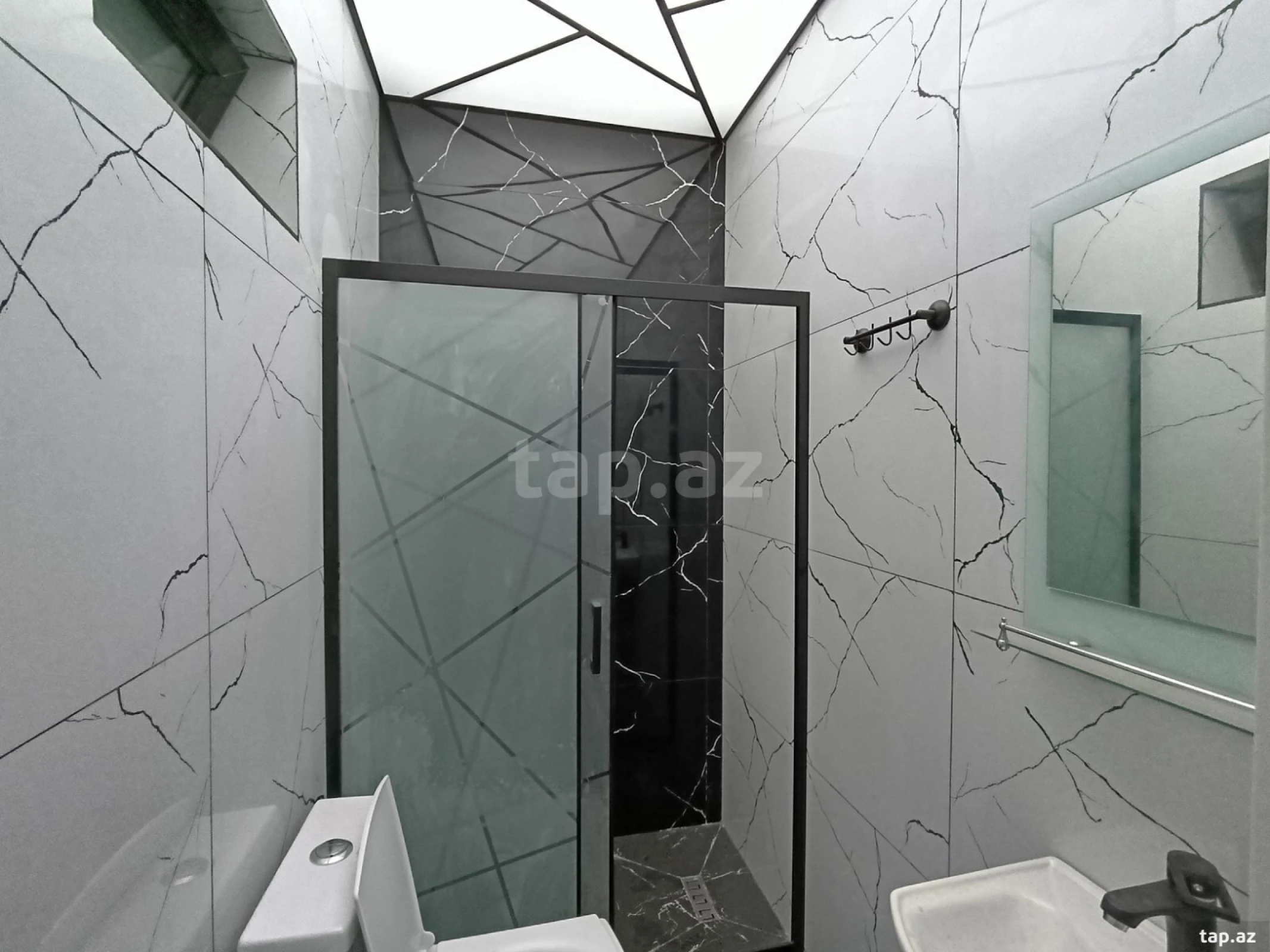 Satılır 4 otaqlı həyət evi