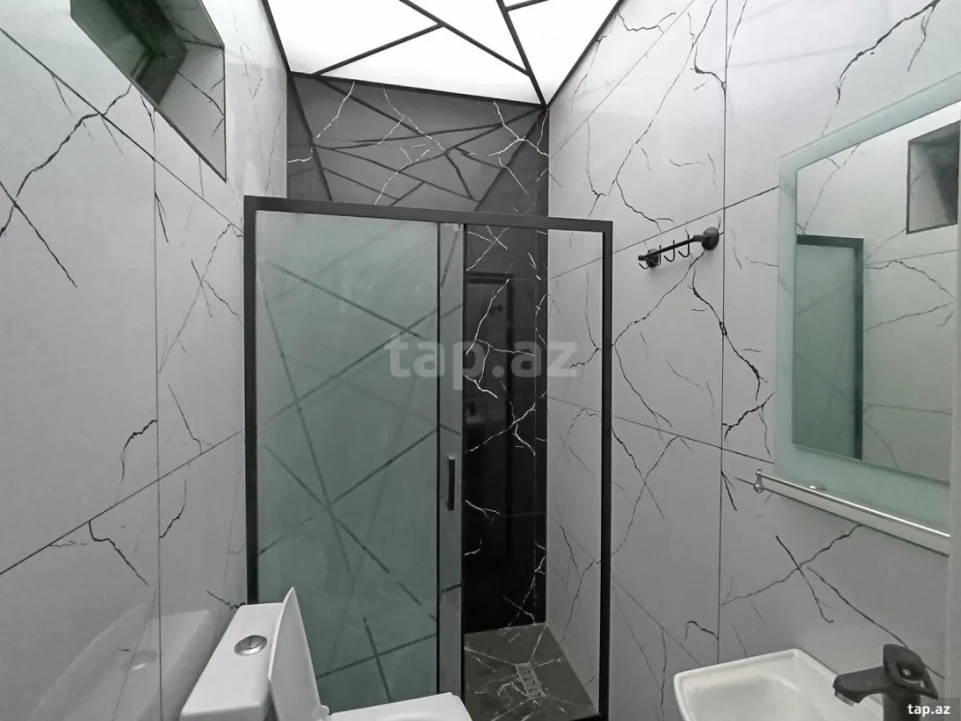 Satılır 4 otaqlı həyət evi