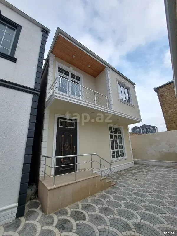 Satılır 4 otaqlı həyət evi 140 m²