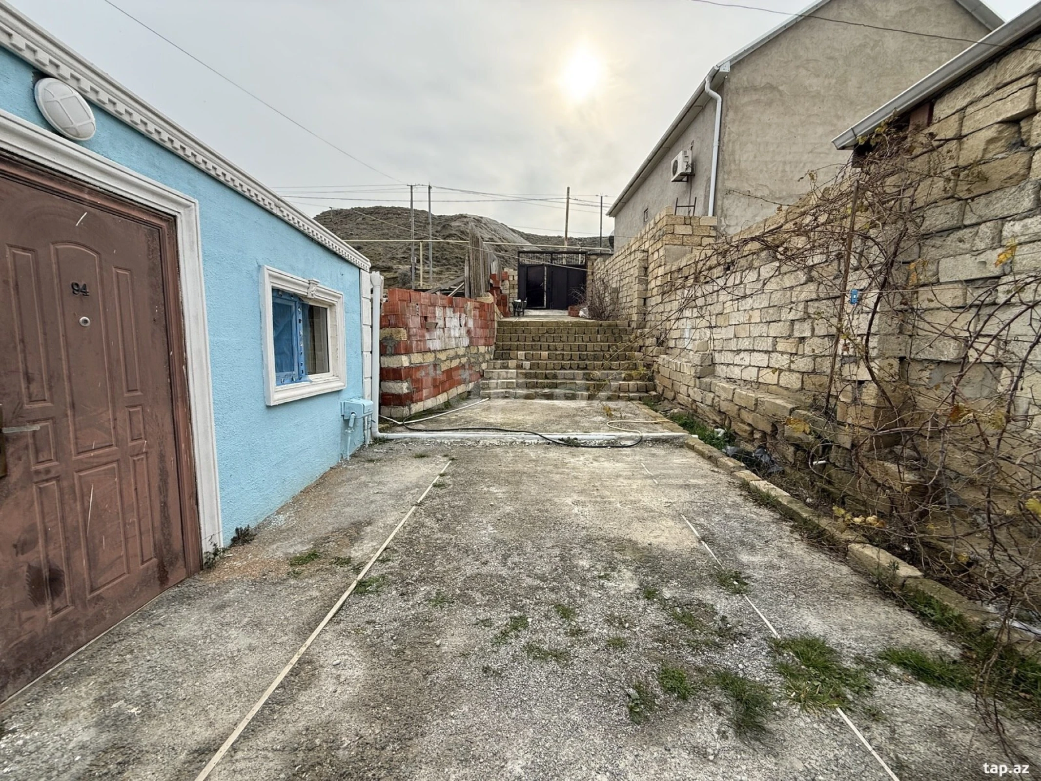 Satılır 2 otaqlı həyət evi