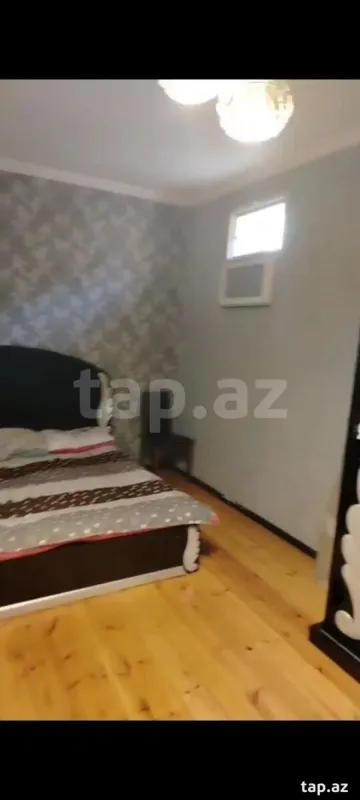 Satılır 4 otaqlı həyət evi