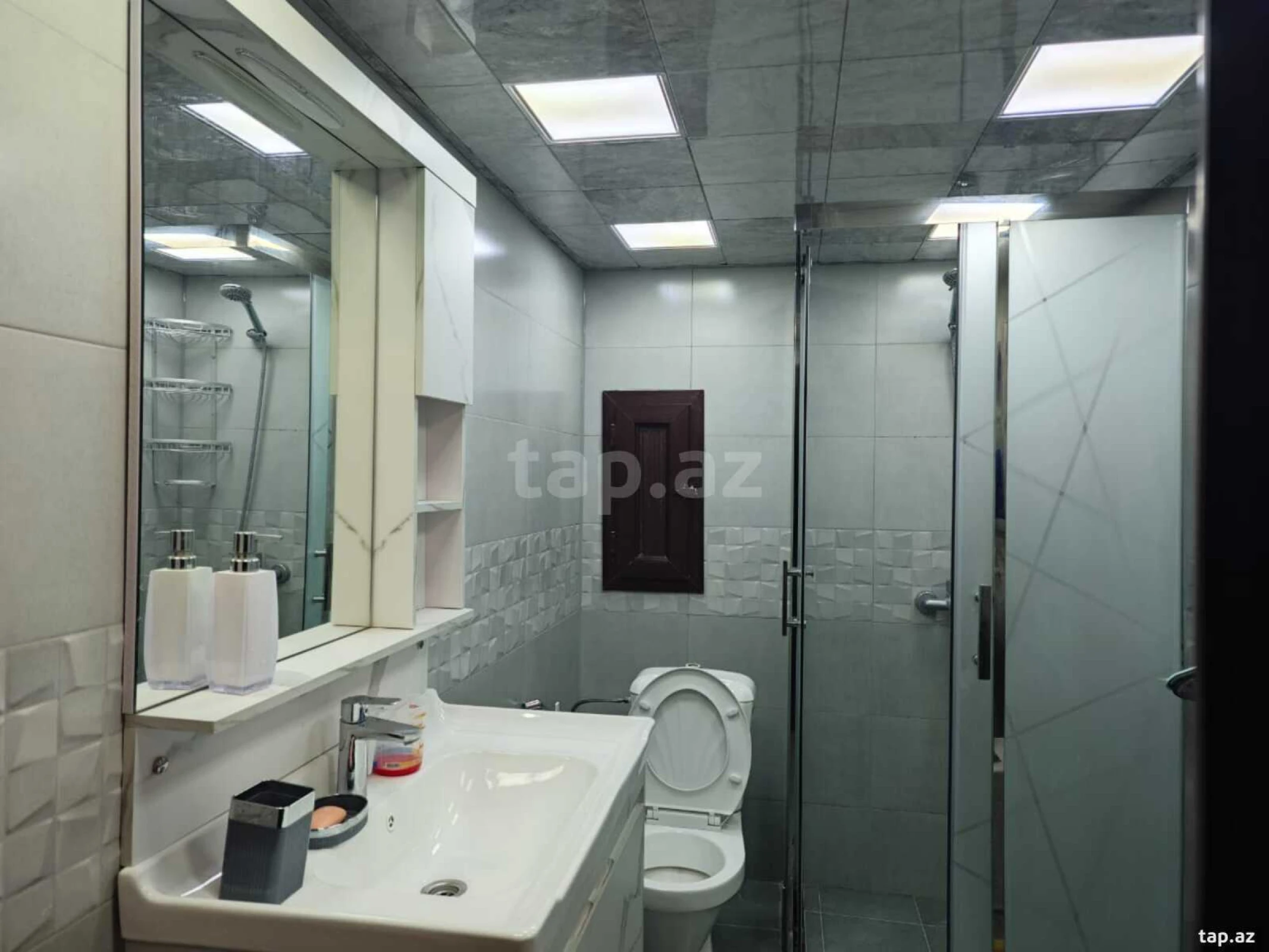 Kirayə verilir 2 otaqlı yeni tikili 55 m²