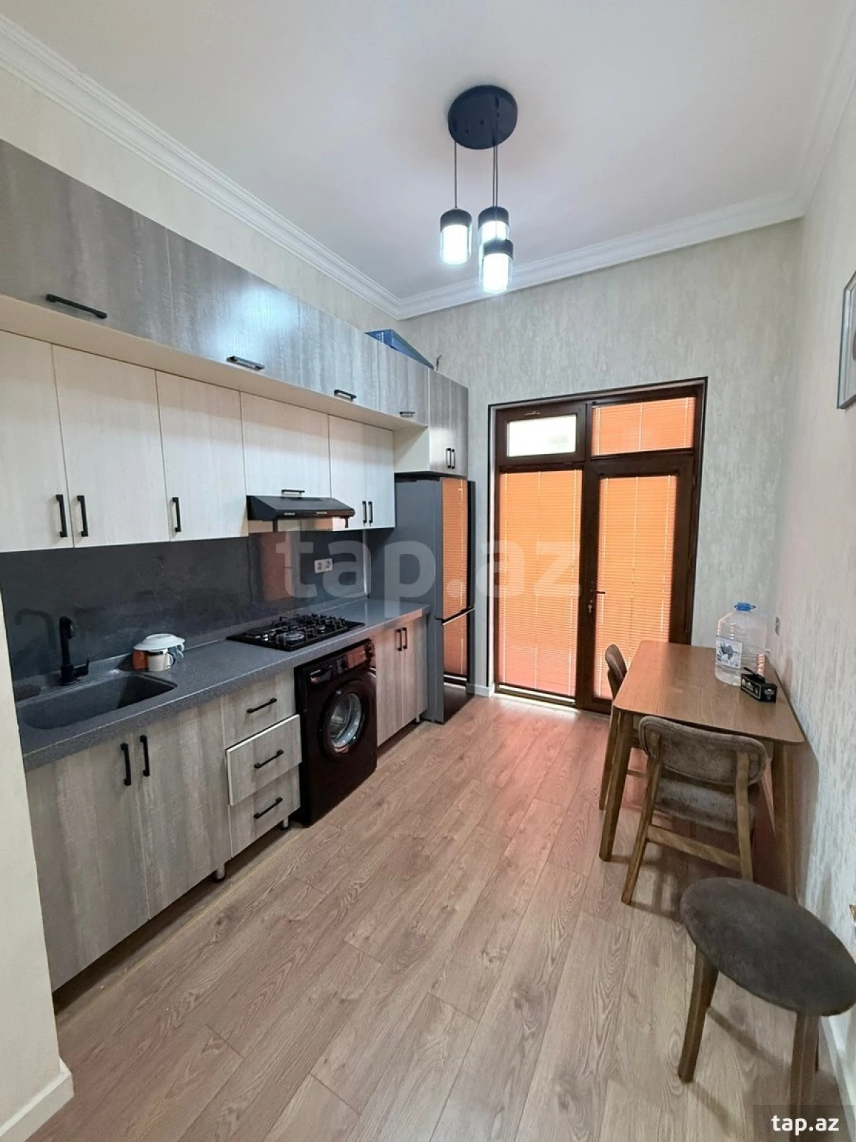 Kirayə verilir 2 otaqlı yeni tikili 70 m²