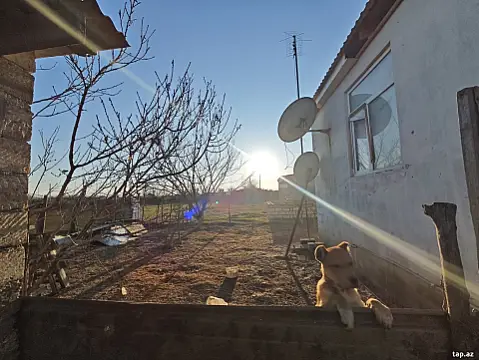 Satılır 4 otaqlı həyət evi