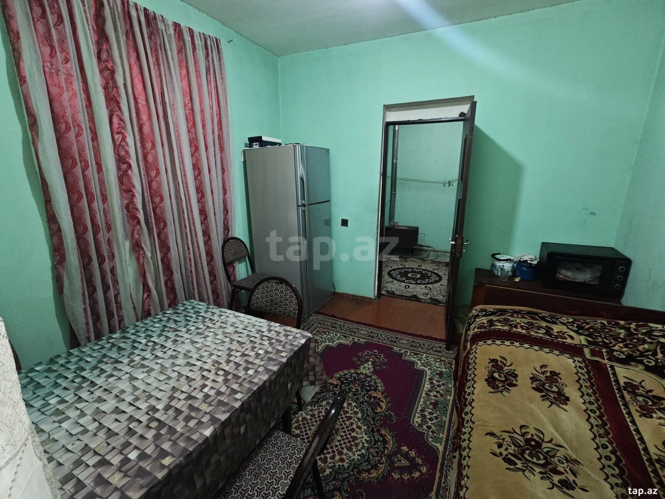 Satılır 4 otaqlı həyət evi