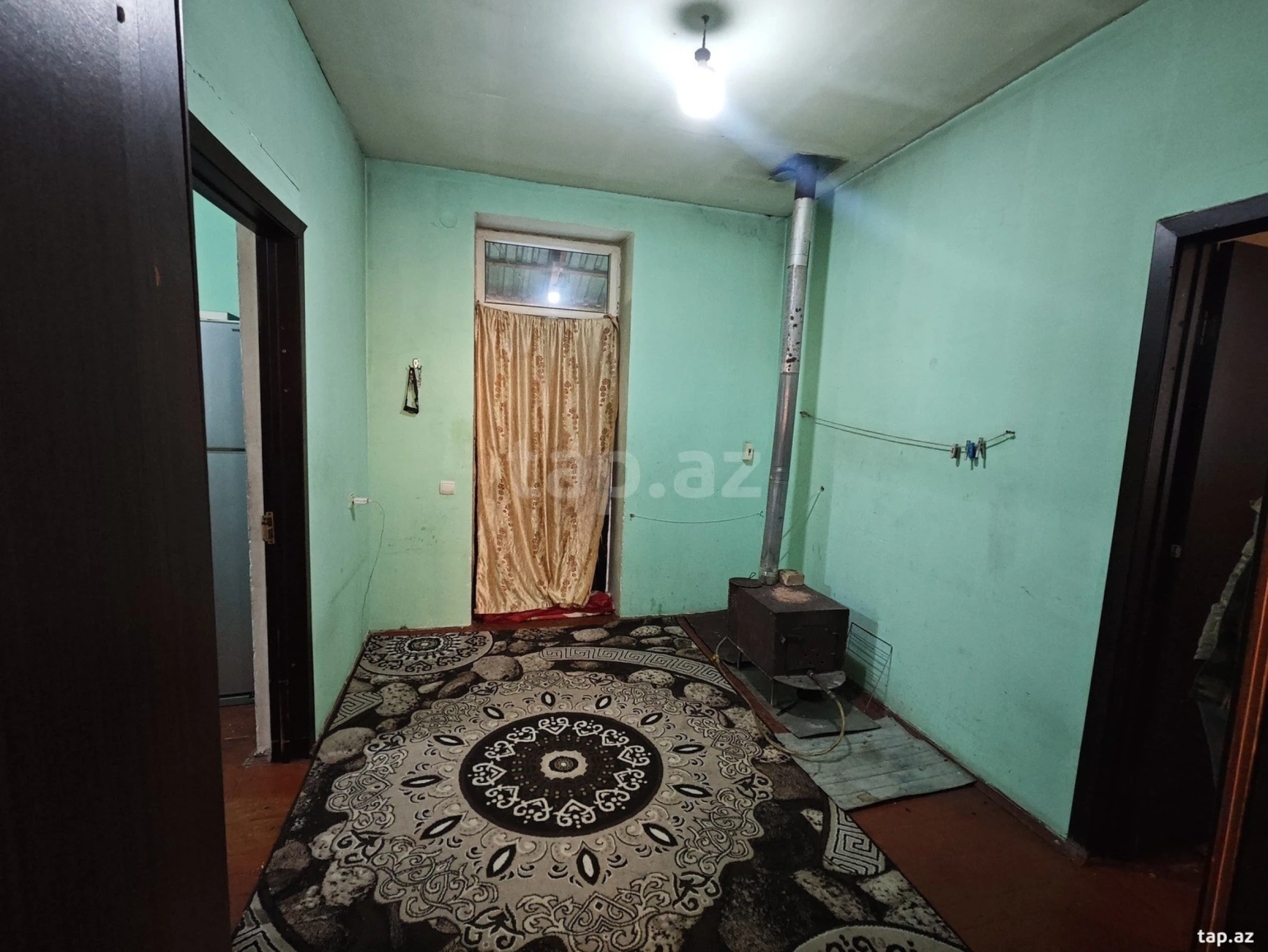 Satılır 4 otaqlı həyət evi