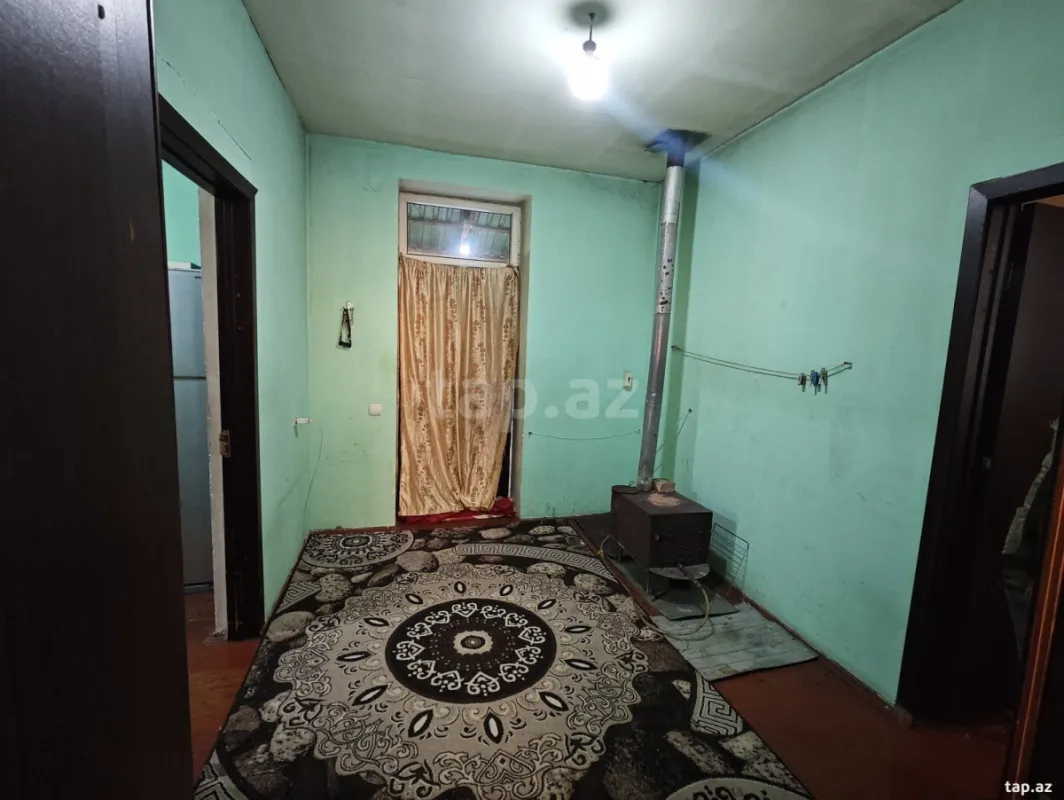 Satılır 4 otaqlı həyət evi