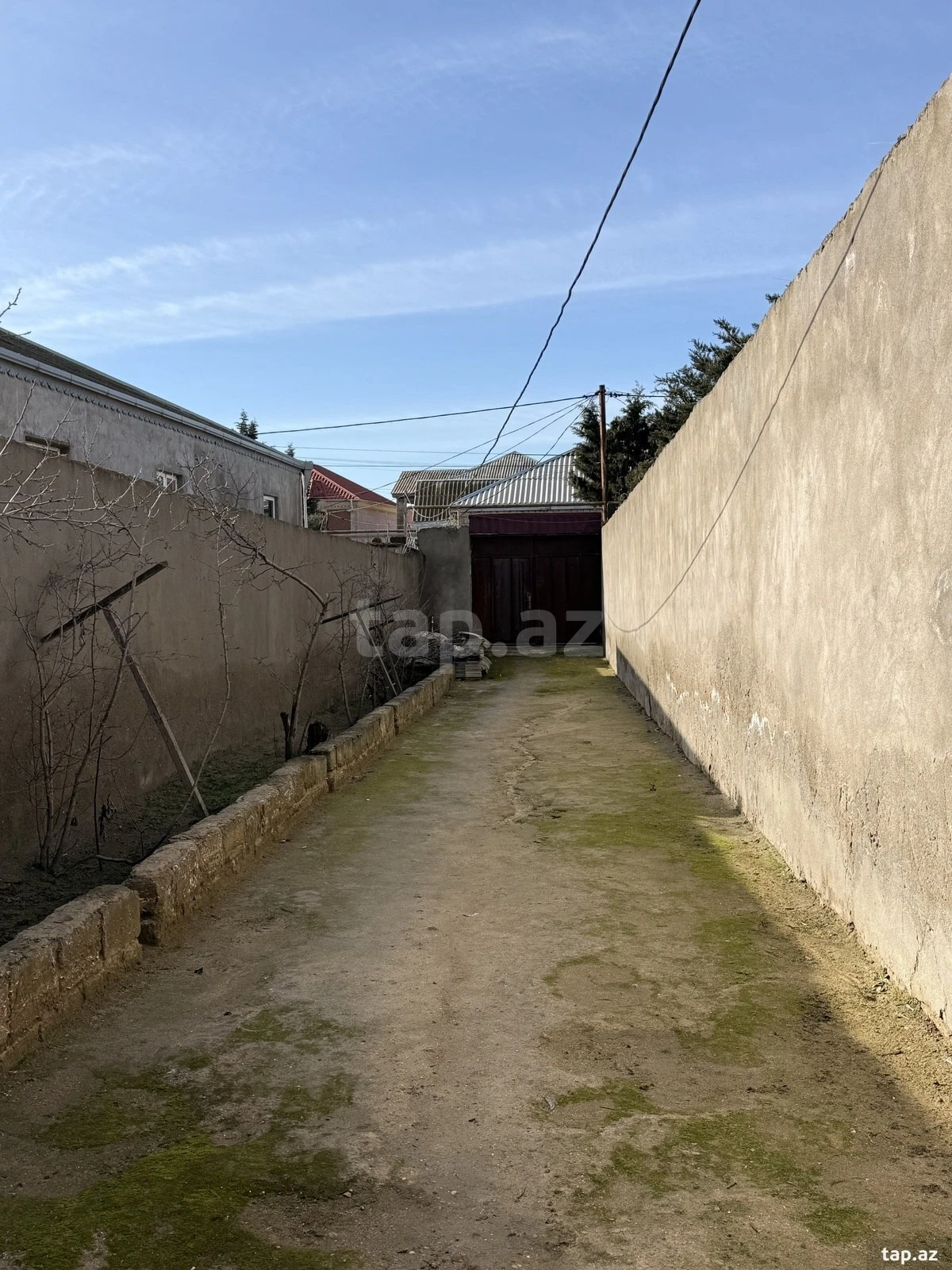 Satılır 3 otaqlı həyət evi