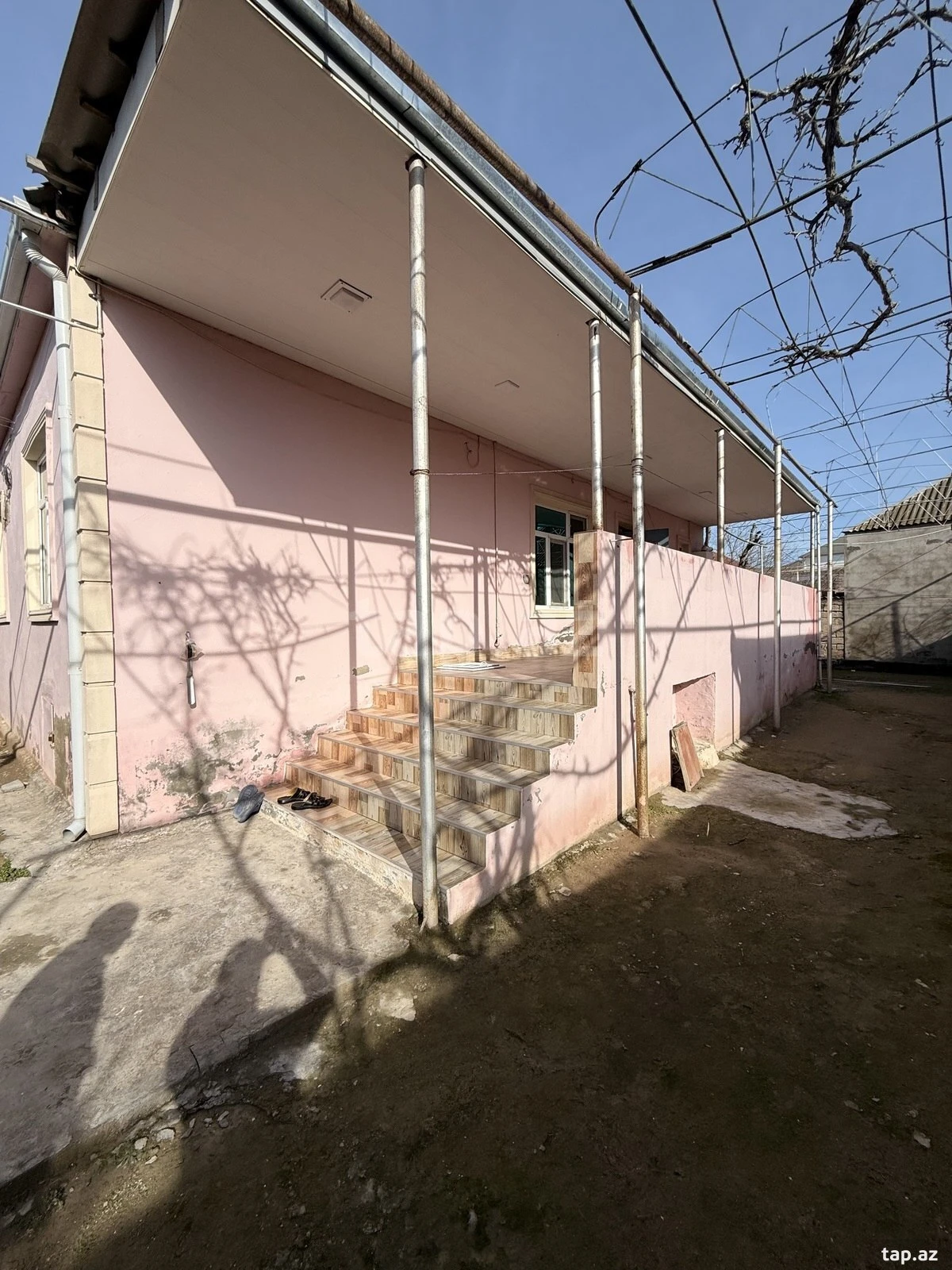 Satılır 3 otaqlı həyət evi