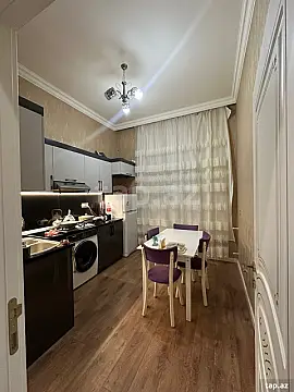 Kirayə verilir 2 otaqlı yeni tikili 80 m²