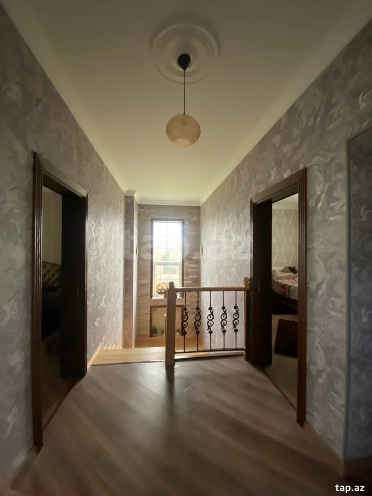 Satılır 5 otaqlı həyət evi