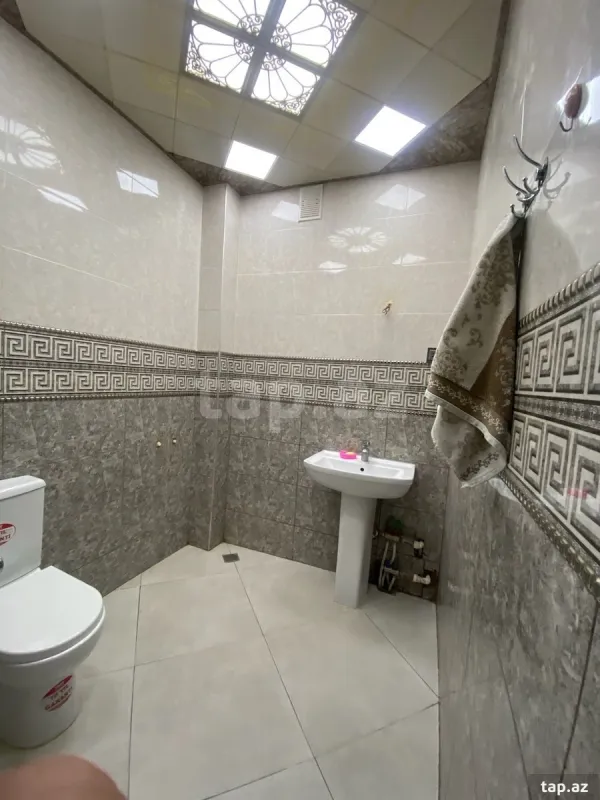 Satılır 5 otaqlı həyət evi