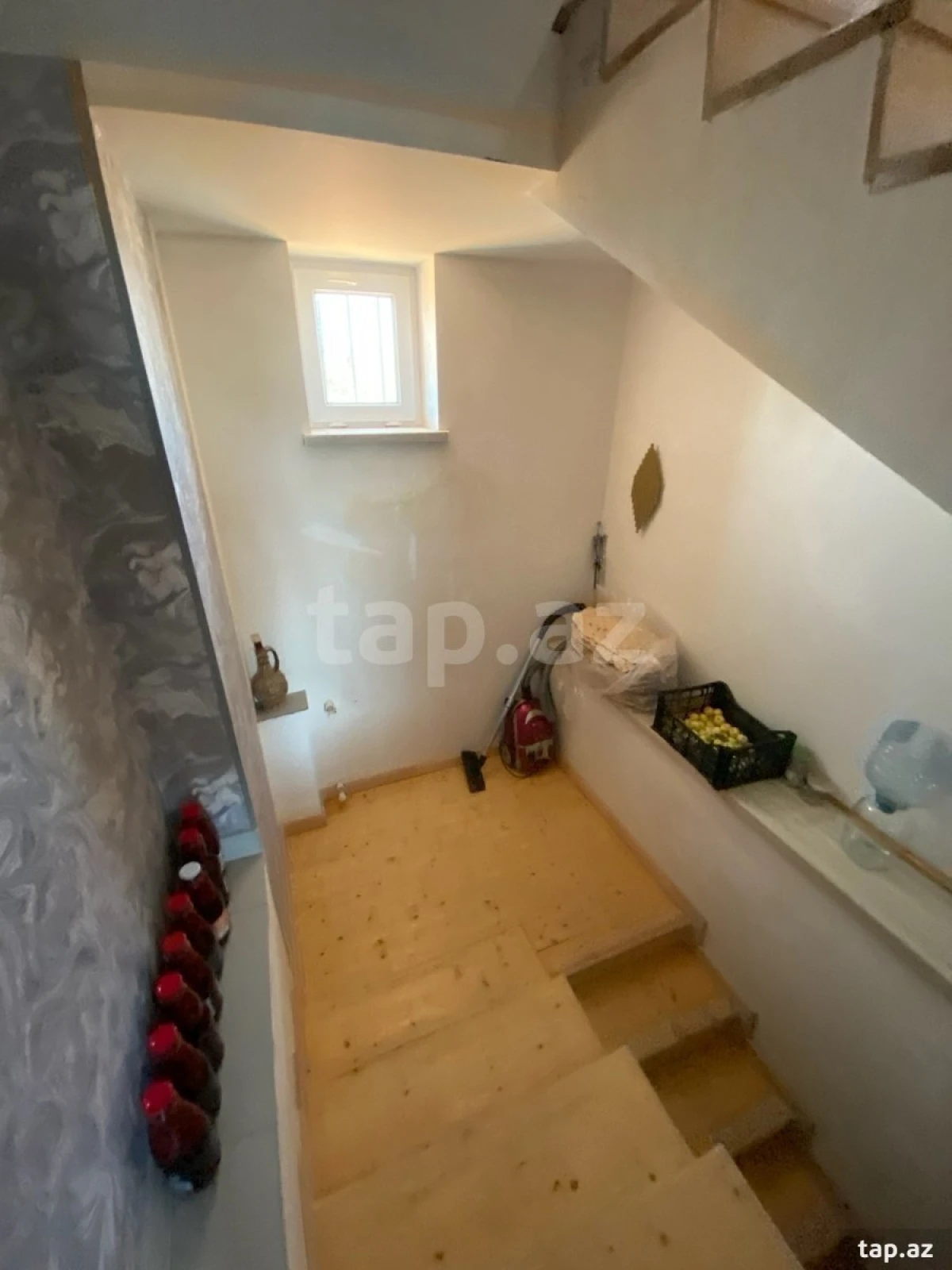 Satılır 5 otaqlı həyət evi