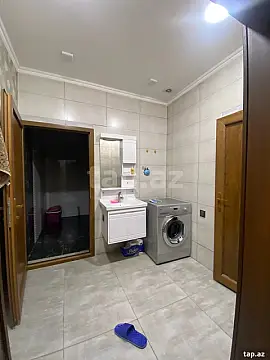 Satılır 5 otaqlı həyət evi