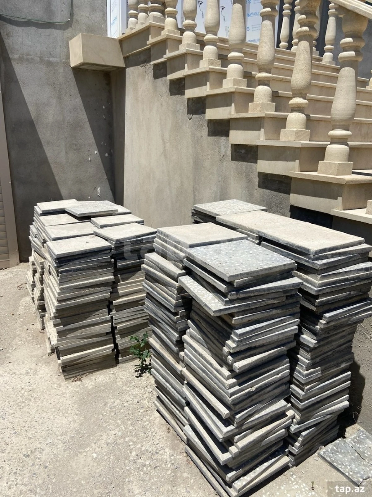 Satılır 5 otaqlı həyət evi