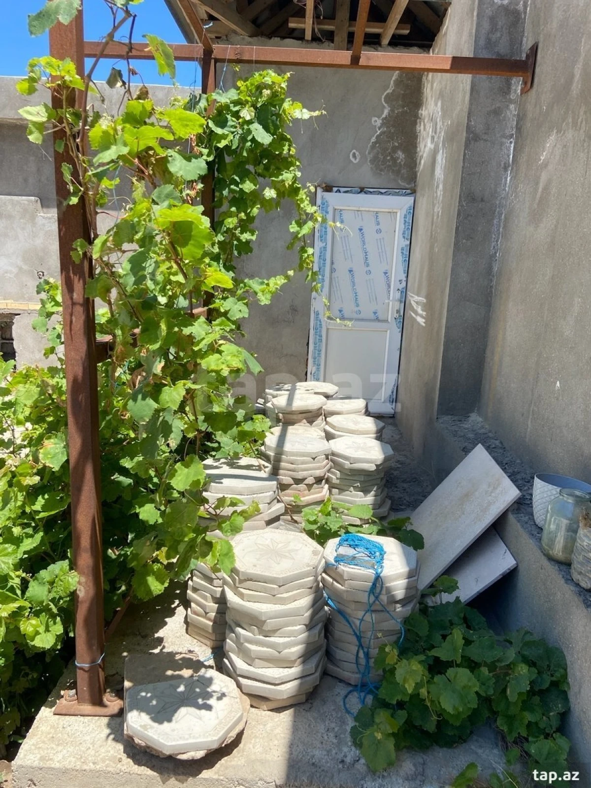 Satılır 5 otaqlı həyət evi