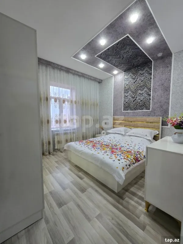 Satılır 6 otaqlı həyət evi 190 m²