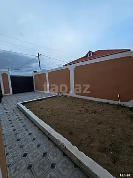 Satılır 6 otaqlı həyət evi 190 m²