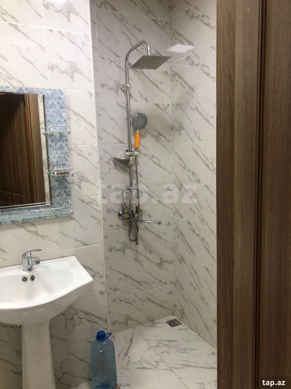 Kirayə verilir 2 otaqlı yeni tikili 50 m²