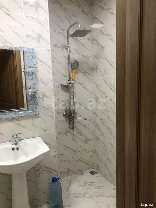 Kirayə verilir 2 otaqlı yeni tikili 50 m²