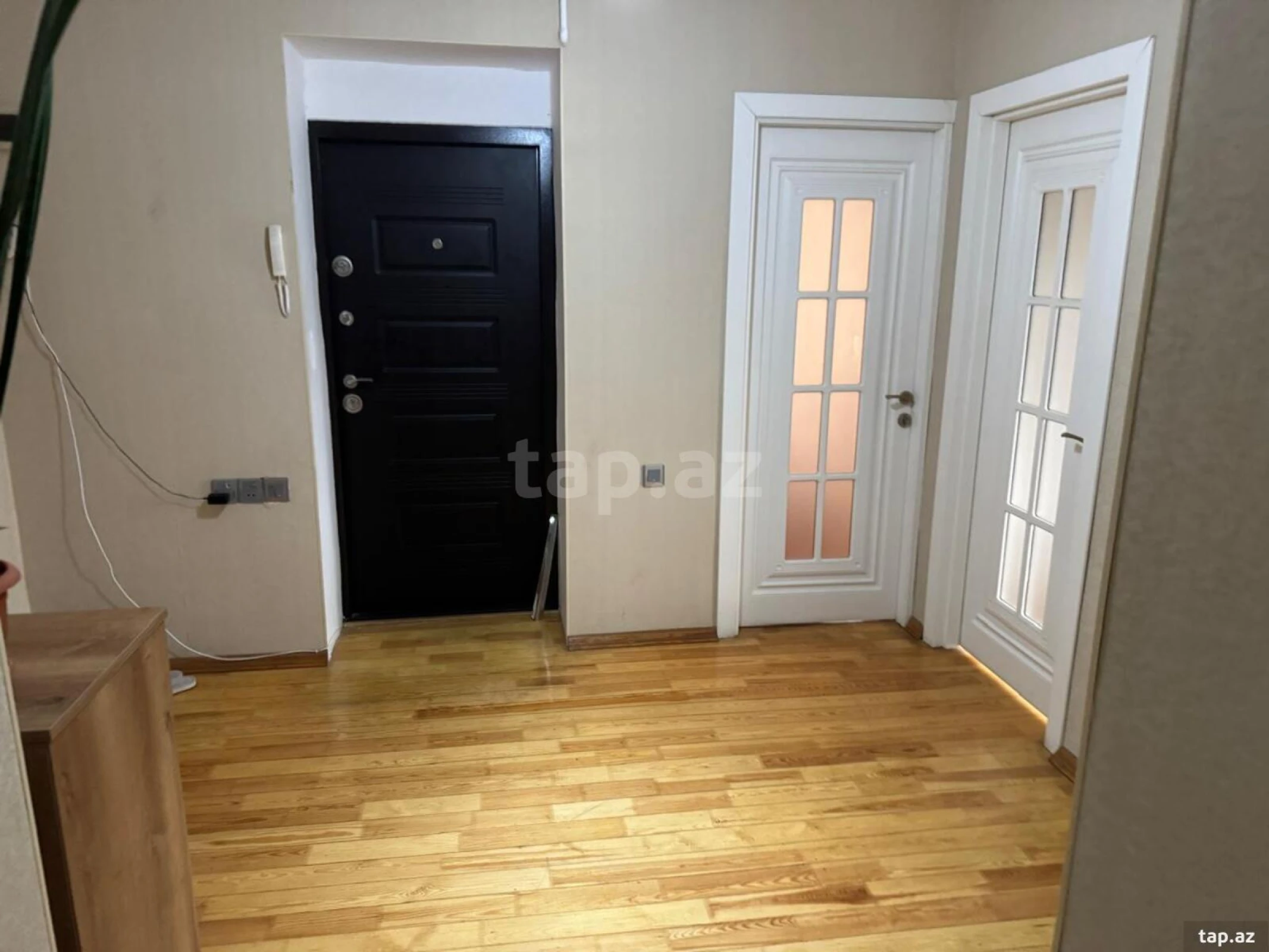 Satılır 2 otaqlı yeni tikili 60 m²
