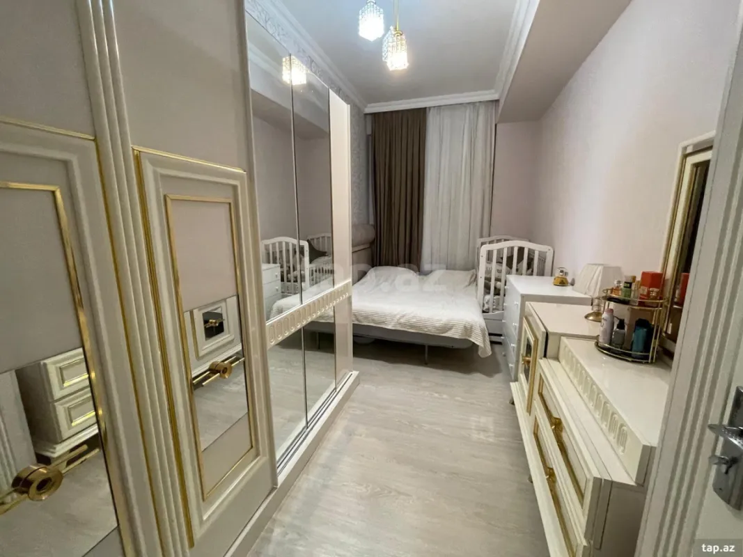 Satılır 2 otaqlı yeni tikili 60 m²