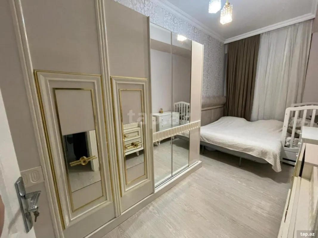 Satılır 2 otaqlı yeni tikili 60 m²