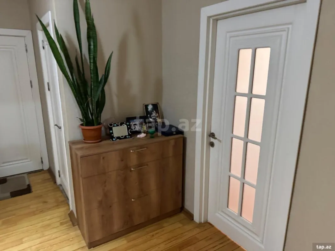 Satılır 2 otaqlı yeni tikili 60 m²