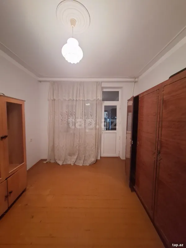 Kirayə verilir 4 otaqlı mənzil 90 m²