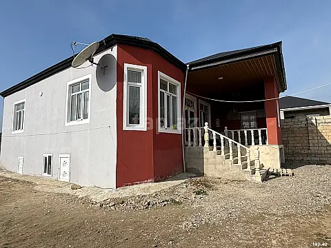 Satılır 3 otaqlı həyət evi