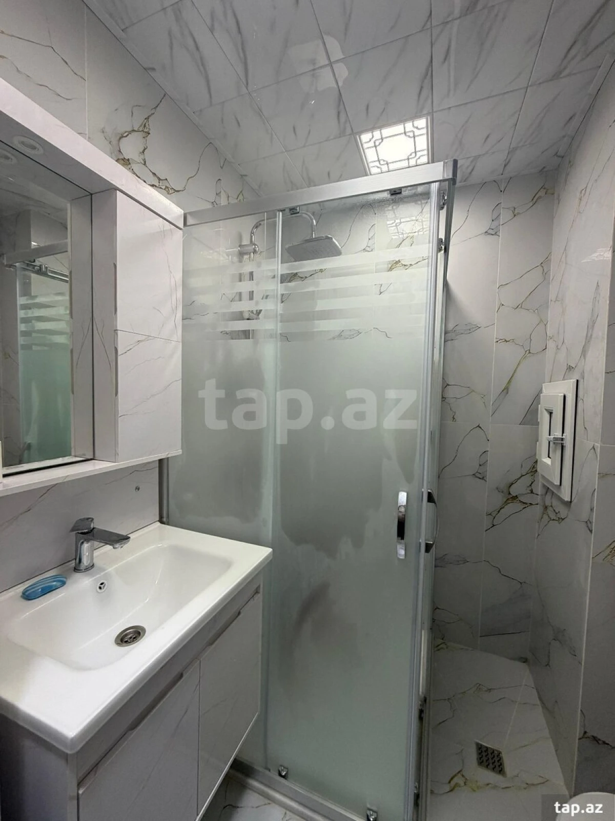 Satılır 2 otaqlı mənzil 35 m²