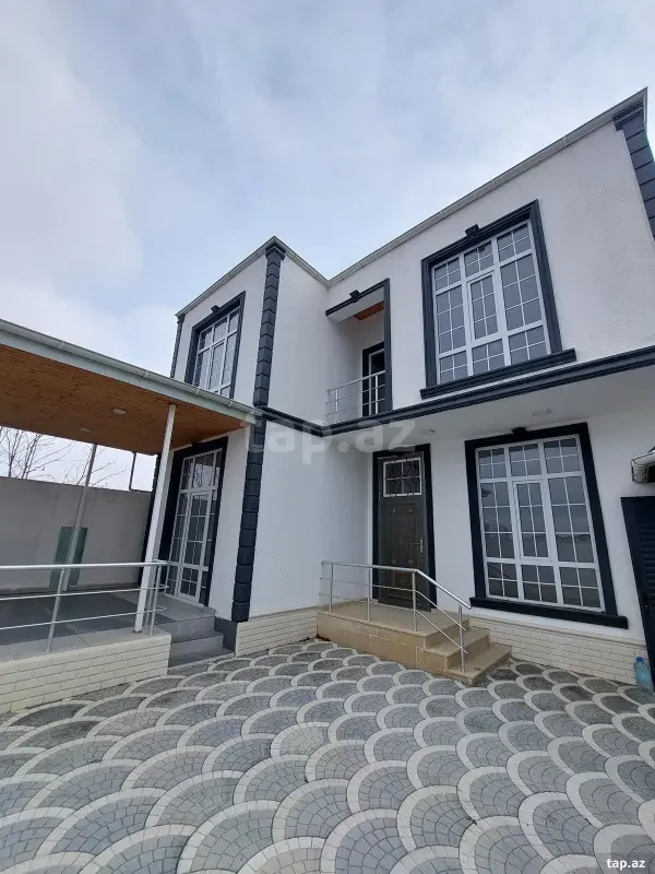 Satılır 4 otaqlı həyət evi 150 m²