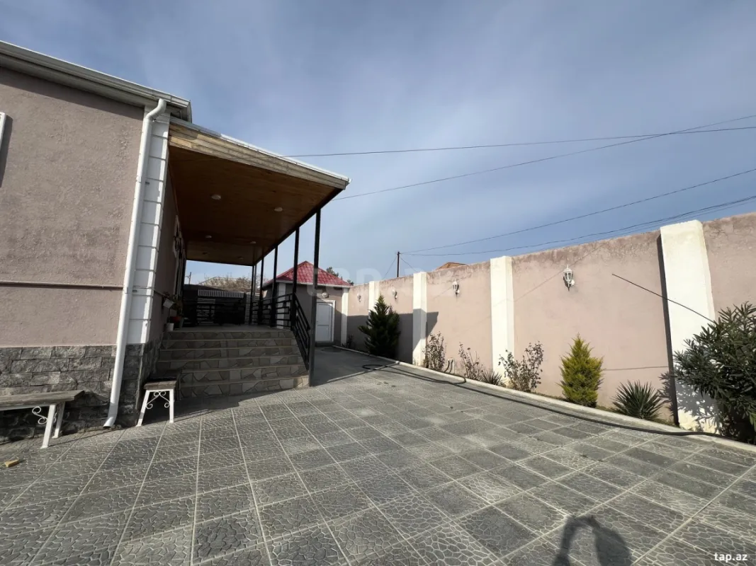 Satılır 3 otaqlı həyət evi