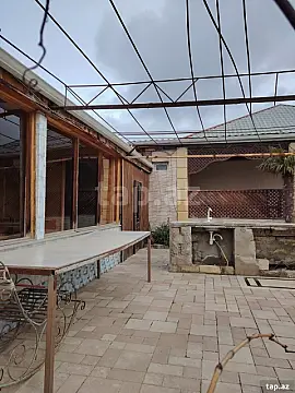 Satılır 4 otaqlı həyət evi