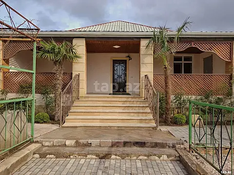 Satılır 4 otaqlı həyət evi — Bakı 4 otaq