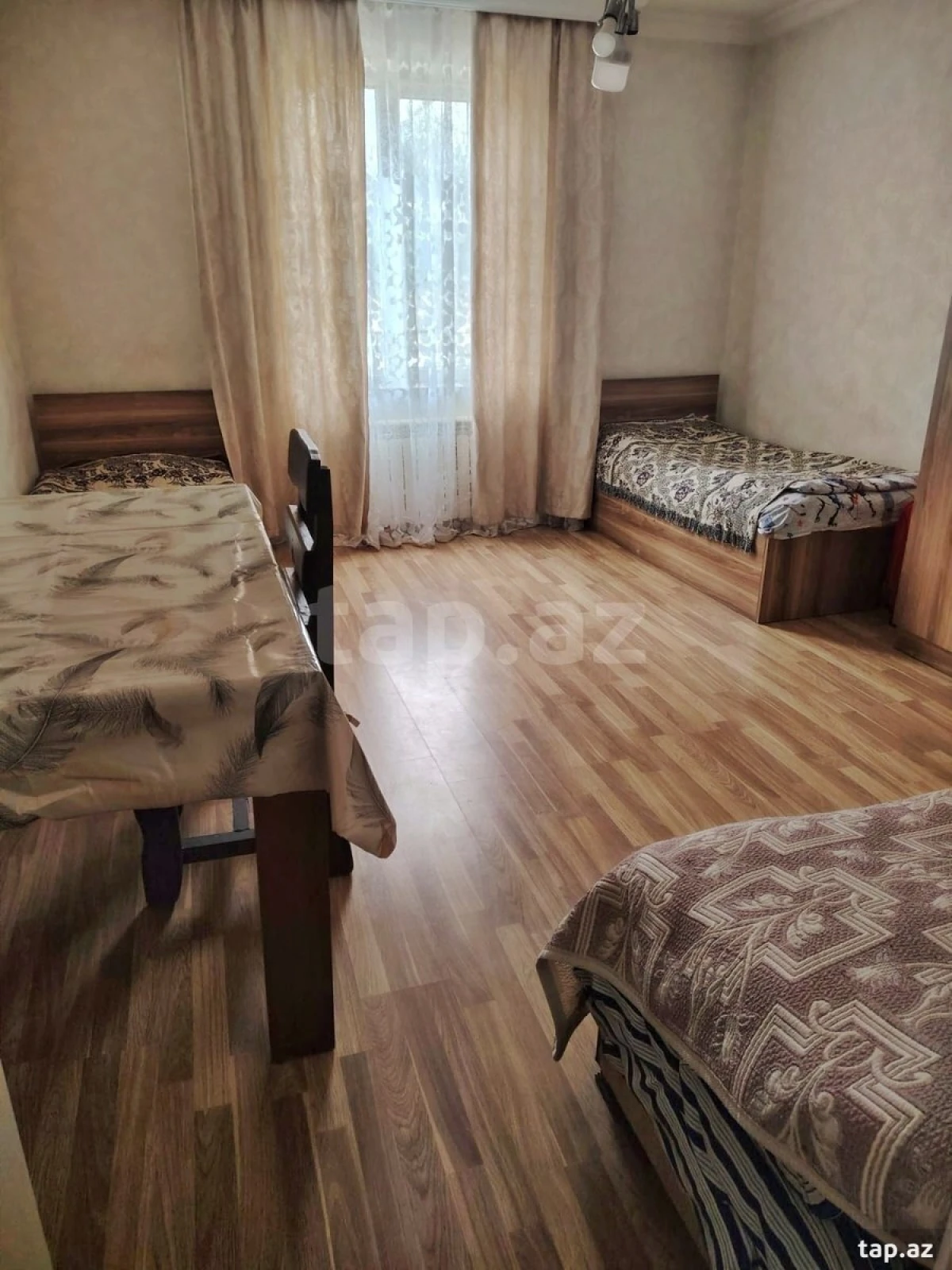 Satılır 4 otaqlı həyət evi