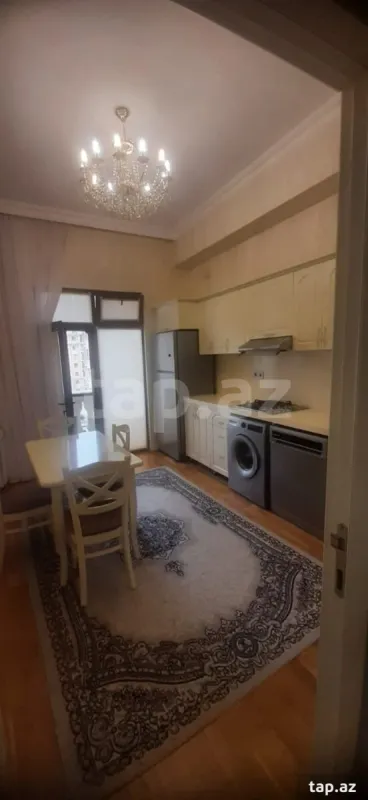 Kirayə verilir 4 otaqlı yeni tikili 140.2 m²
