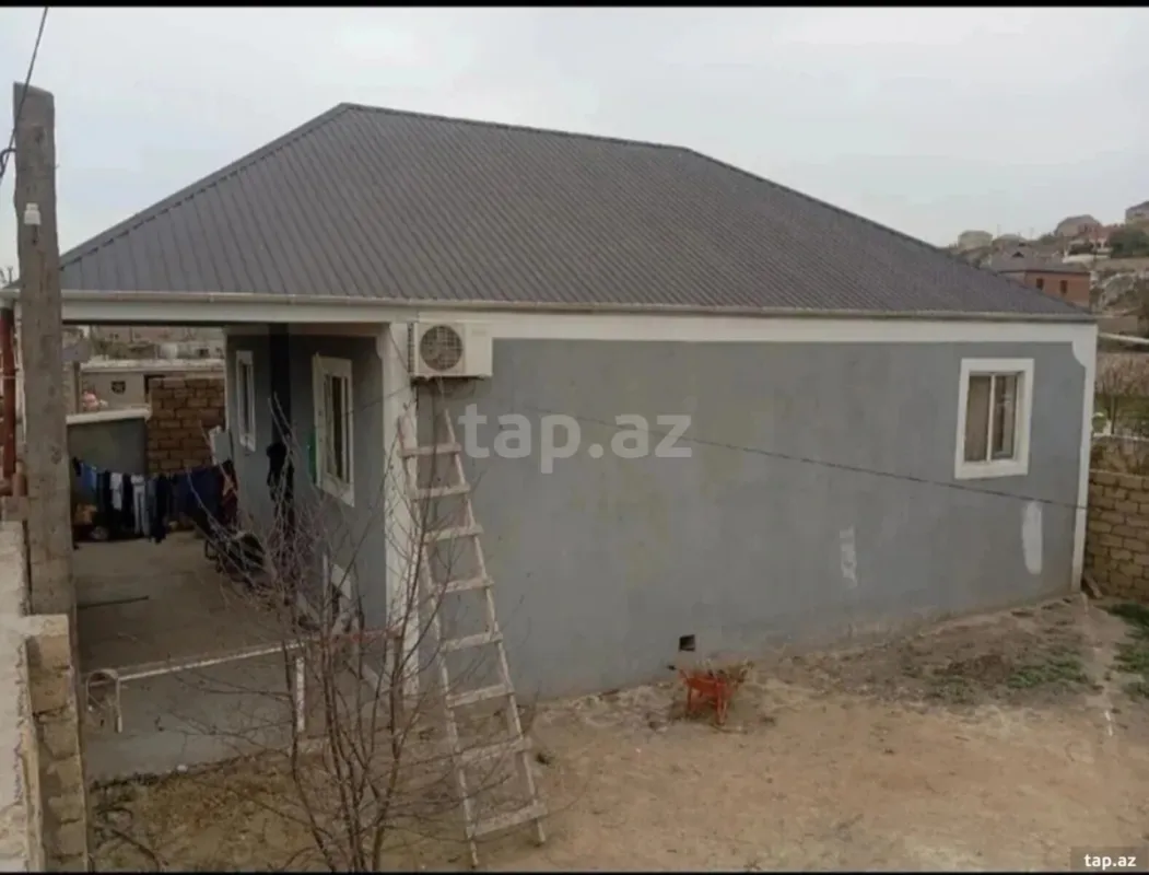 Satılır 4 otaqlı həyət evi