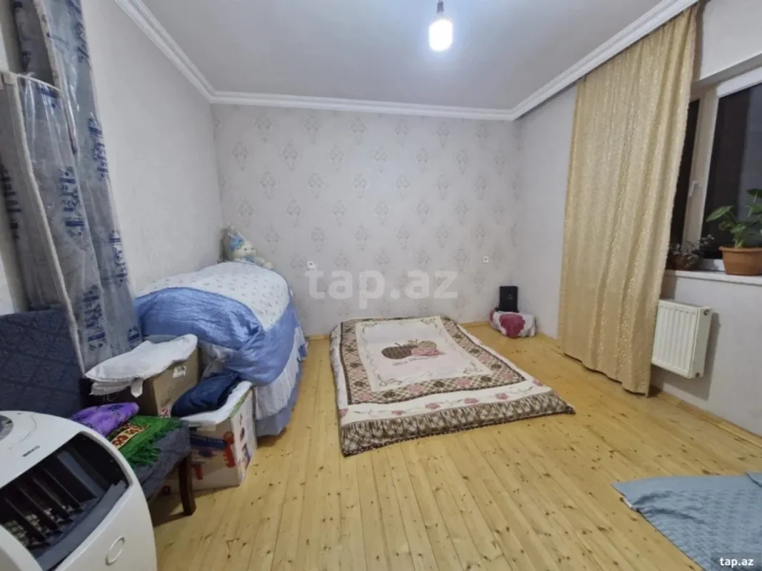 Satılır 4 otaqlı həyət evi