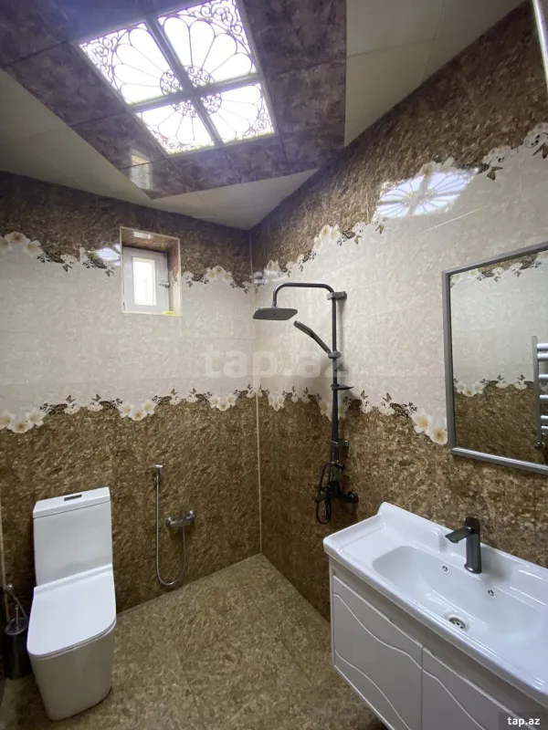 Satılır 4 otaqlı həyət evi