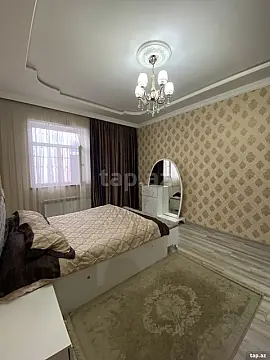 Satılır 4 otaqlı həyət evi