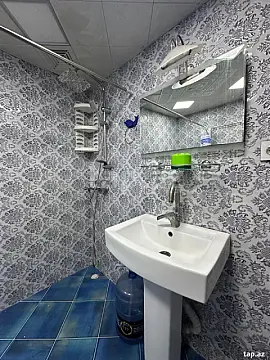 Kirayə verilir 2 otaqlı yeni tikili 50 m²