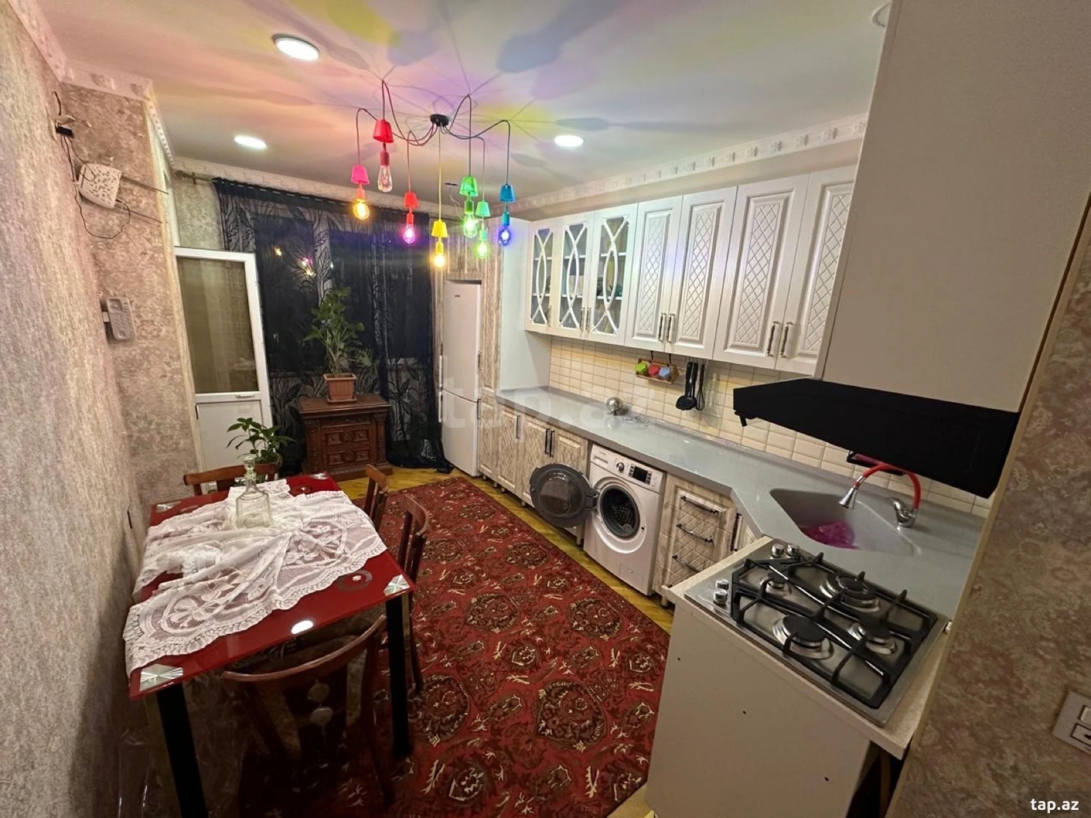 Kirayə verilir 2 otaqlı yeni tikili 50 m²