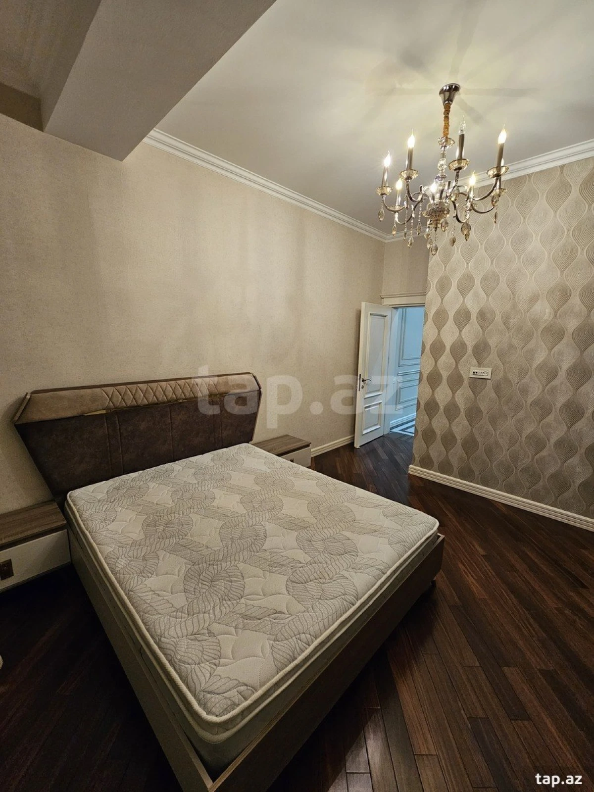 Kirayə verilir 2 otaqlı yeni tikili 91 m²